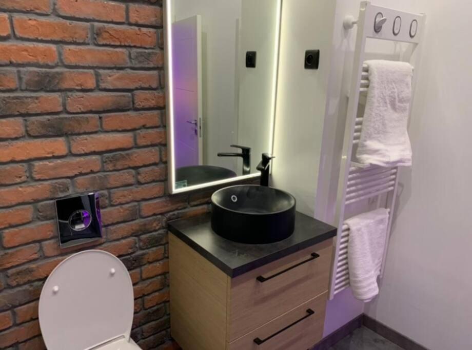 Appartement Spa - Nahleo Industriel Dole Esterno foto